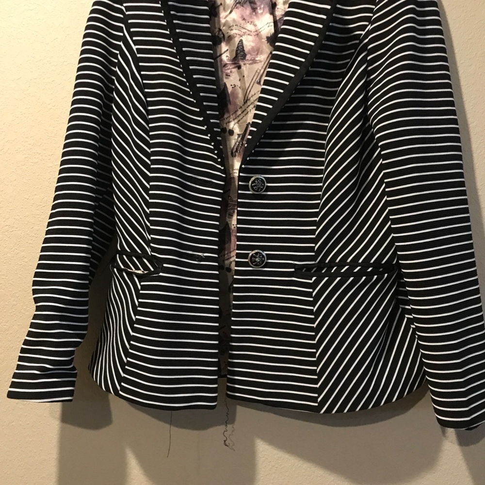 Jacket - Picture 3 of 3